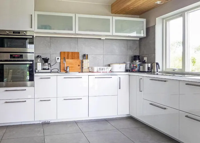 Awesome In Bokn With Sauna Apartmán