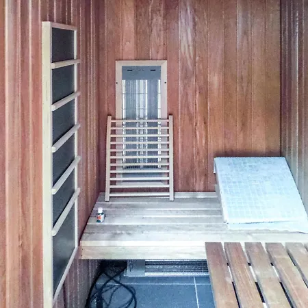 Awesome In Bokn With Sauna Lägenhet